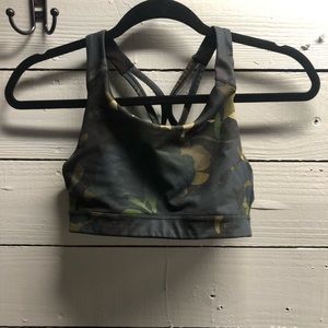 Old Navy Active Womens Strappy Back Sports Bra Jungle Leaves Green/Brown XSmall